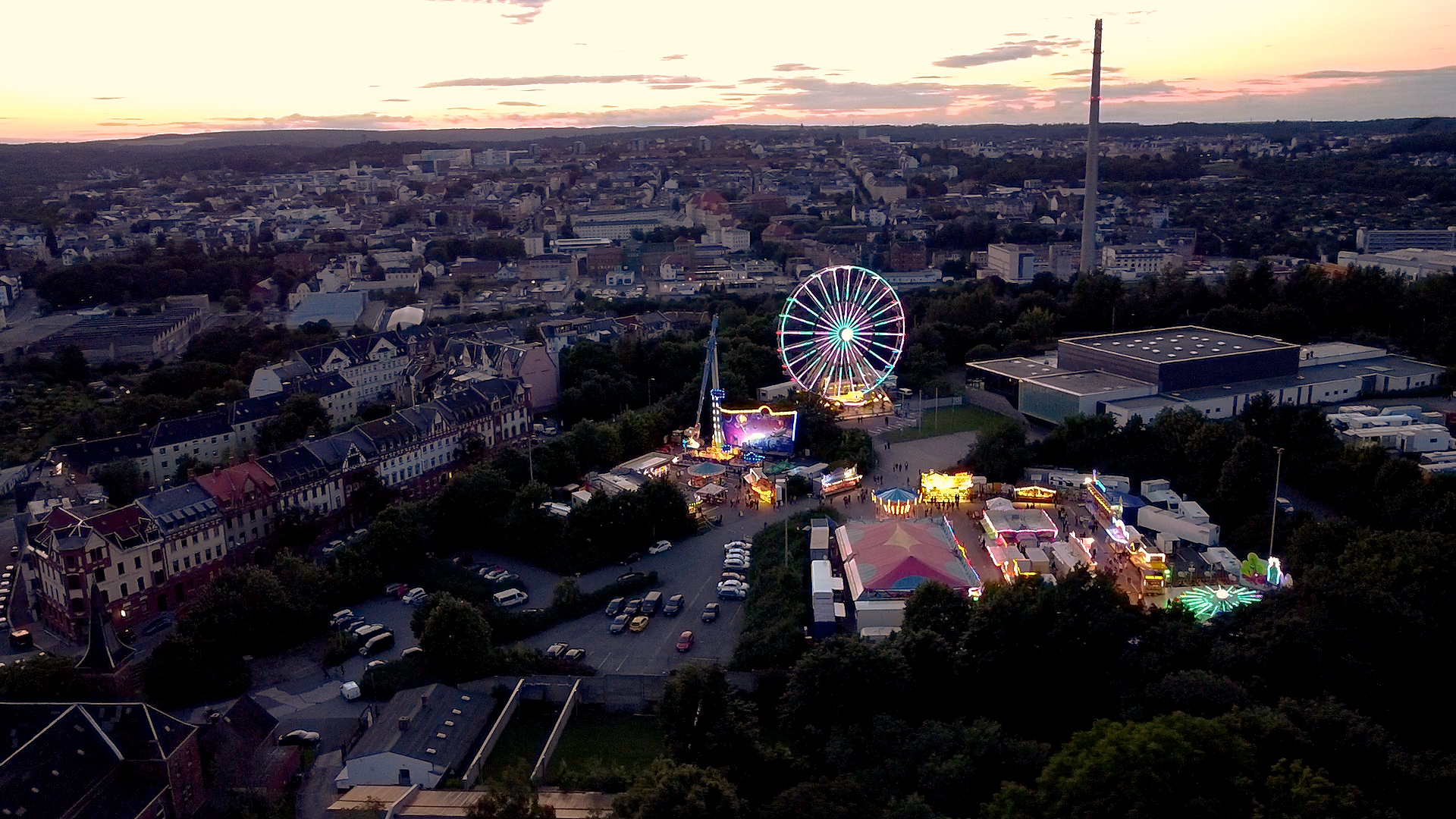 Sommer-Rummel in Plauen: Riesenrad bleibt länger