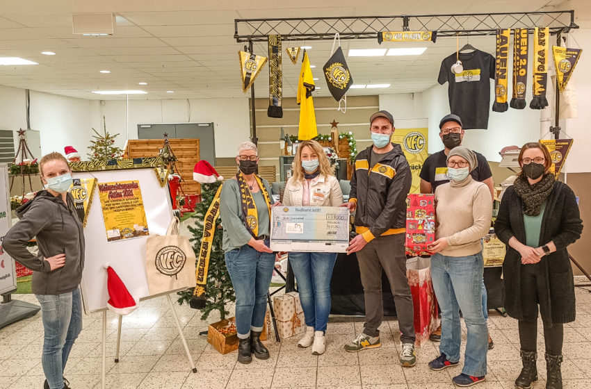 Spendenübergaben an die Vereine. Foto: Badkurve Plauen