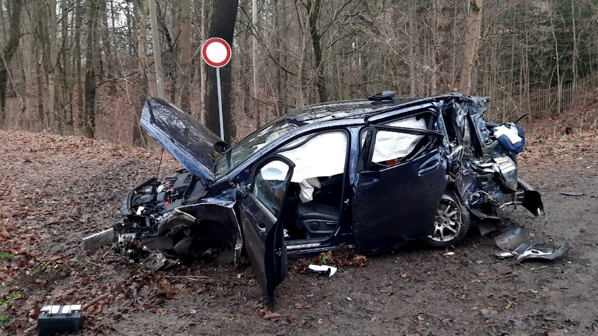 Polizei-Report Plauen-Vogtland: Tödlicher Verkehrsunfall in Syrau