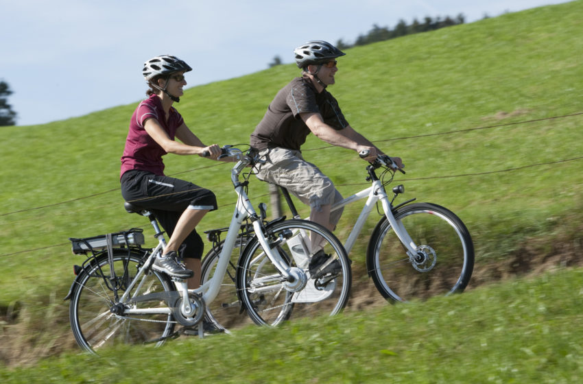 Fahrräder und Pedelecs nach dem Winter checken. Foto: envato/westend61