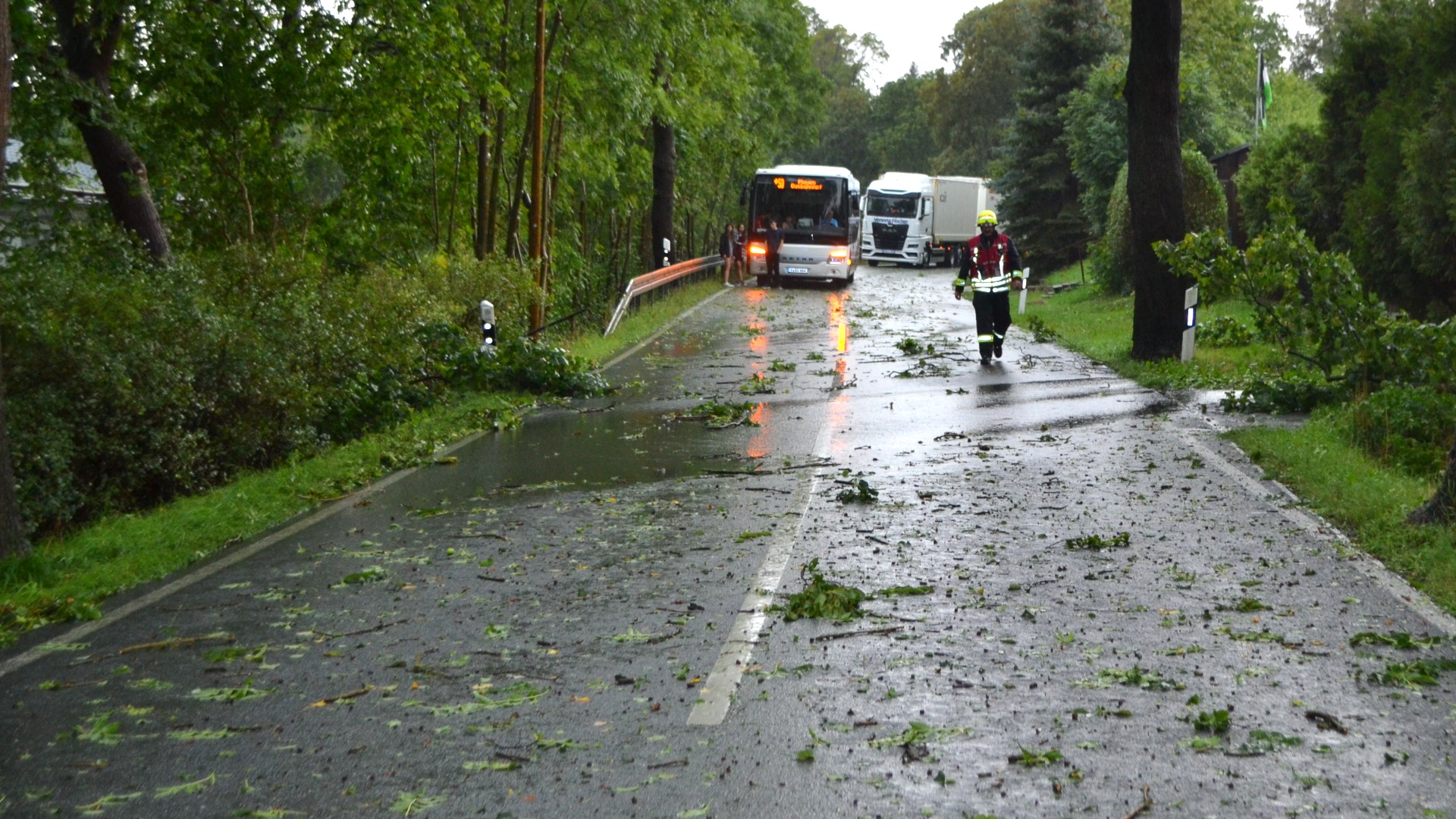 Schweres Unwetter entlädt sich über Plauen