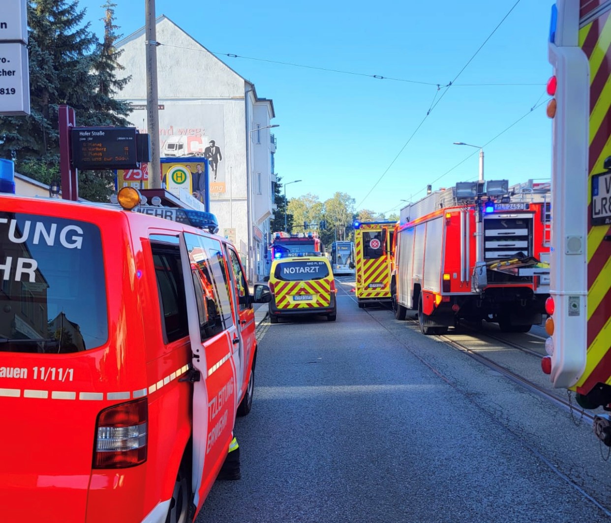 Fußgänger in Plauen von Lastwagen überrollt