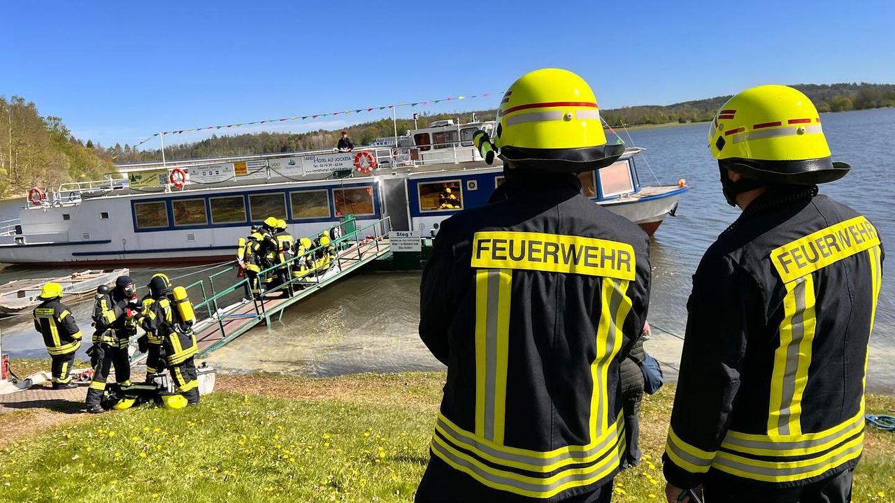 Großeinsatz an der Talsperre Pöhl