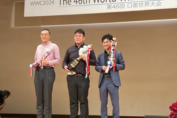 Opernchorsänger Yusuke Matsumura wird Weltmeister im Kunstpfeifen