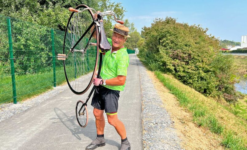 Hochradfahrer Helmut Arnold war ebenfalls bei der Eröffnung des Elsterradwegs dabei. Foto: S. Höfer