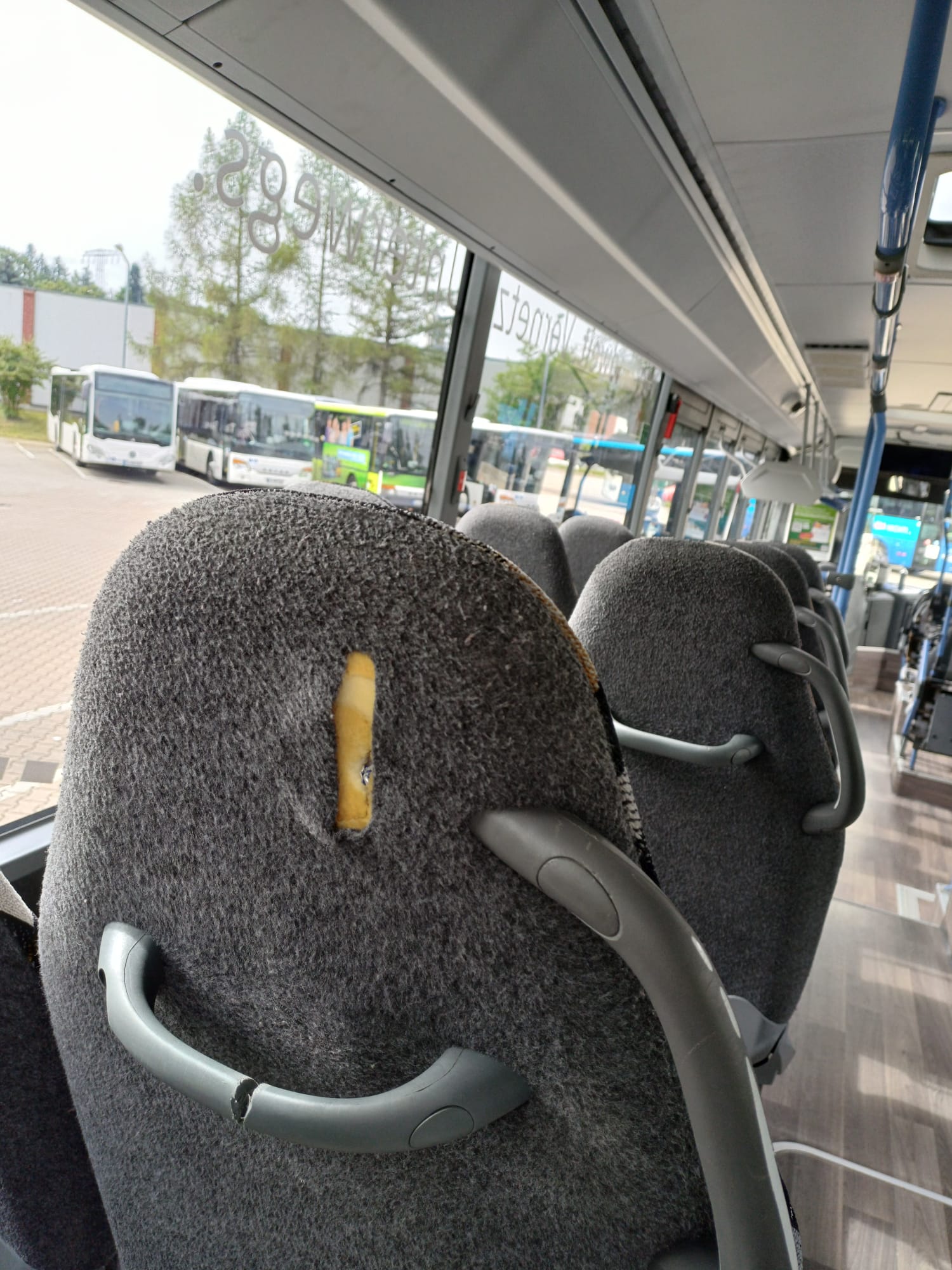 Vandalismus in Bussen im Vogtland. Foto: Zweckverband Öffentlicher Personennahverkehr Vogtland