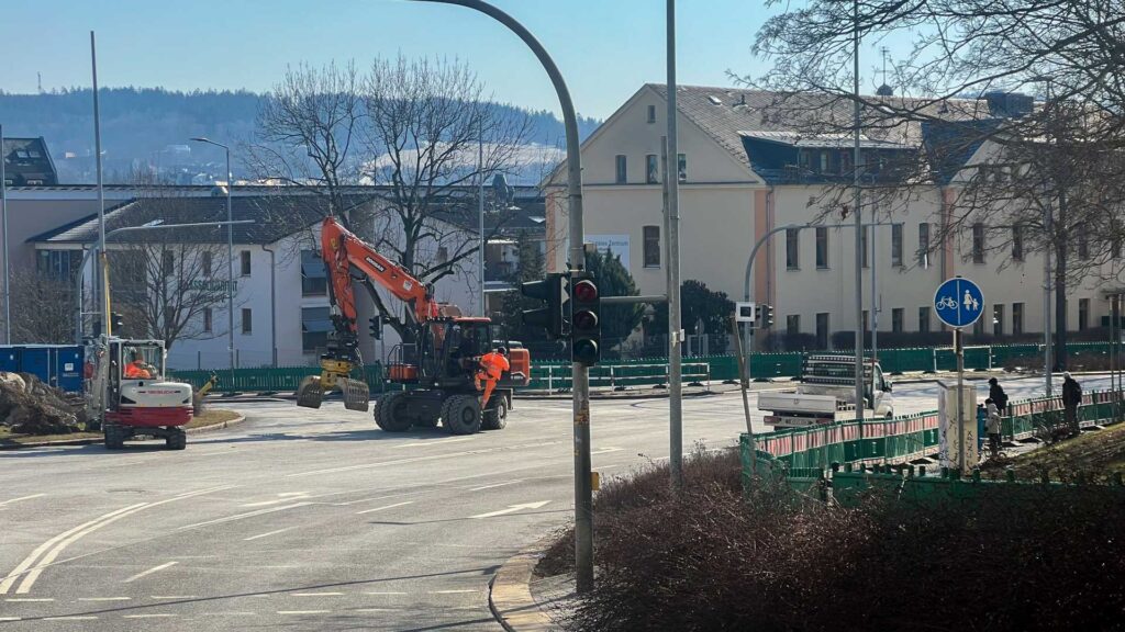 Baubeginn für Kreisverkehr an der S 297. Foto: S. Höfer