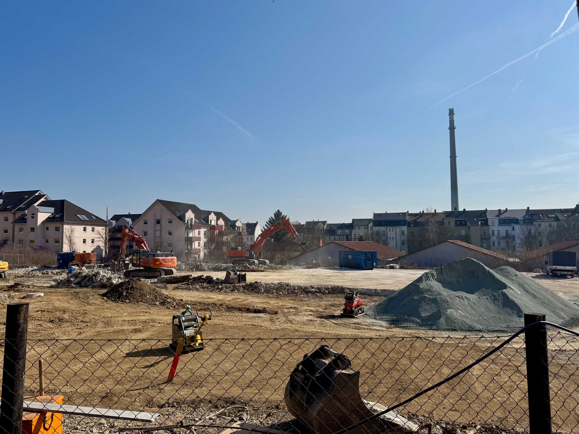 Baustart für den neuen EDEKA-Markt in Plauen: Die Bauarbeiten sind im Gange. Foto: A.Hellgoth