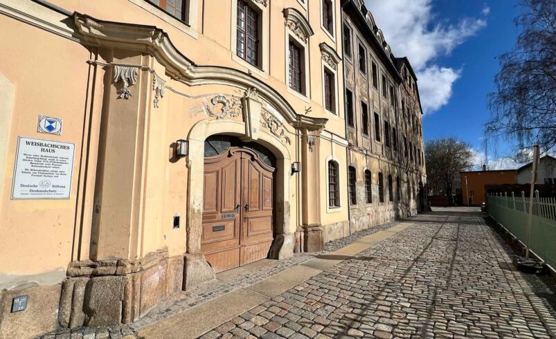 Das Weisbachsche Haus an der Bleichstraße wird von der Hausnummer 3 bis zur 7 saniert. Foto: Sebastian Höfer