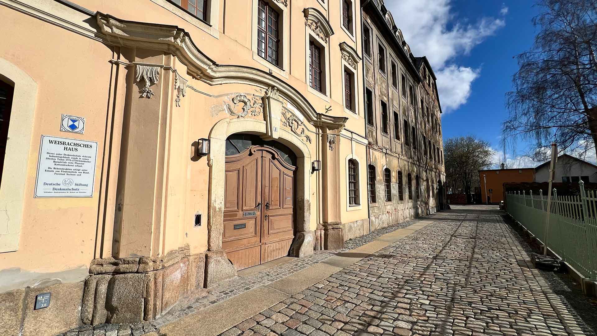 Das Weisbachsche Haus an der Bleichstraße wird von der Hausnummer 3 bis zur 7 saniert. Foto: Sebastian Höfer